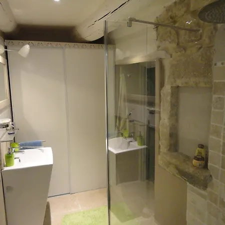 Wellstay Apartment *