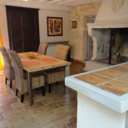 Wellstay * Montpezat (Gard)